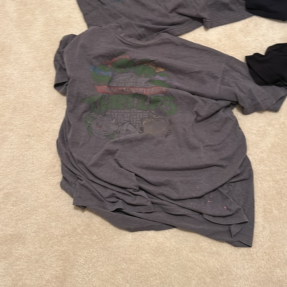 Used Graphic Tees - Picture 2 of 6